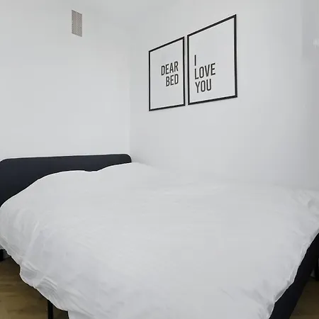 Saska Kepa * ワルシャワ